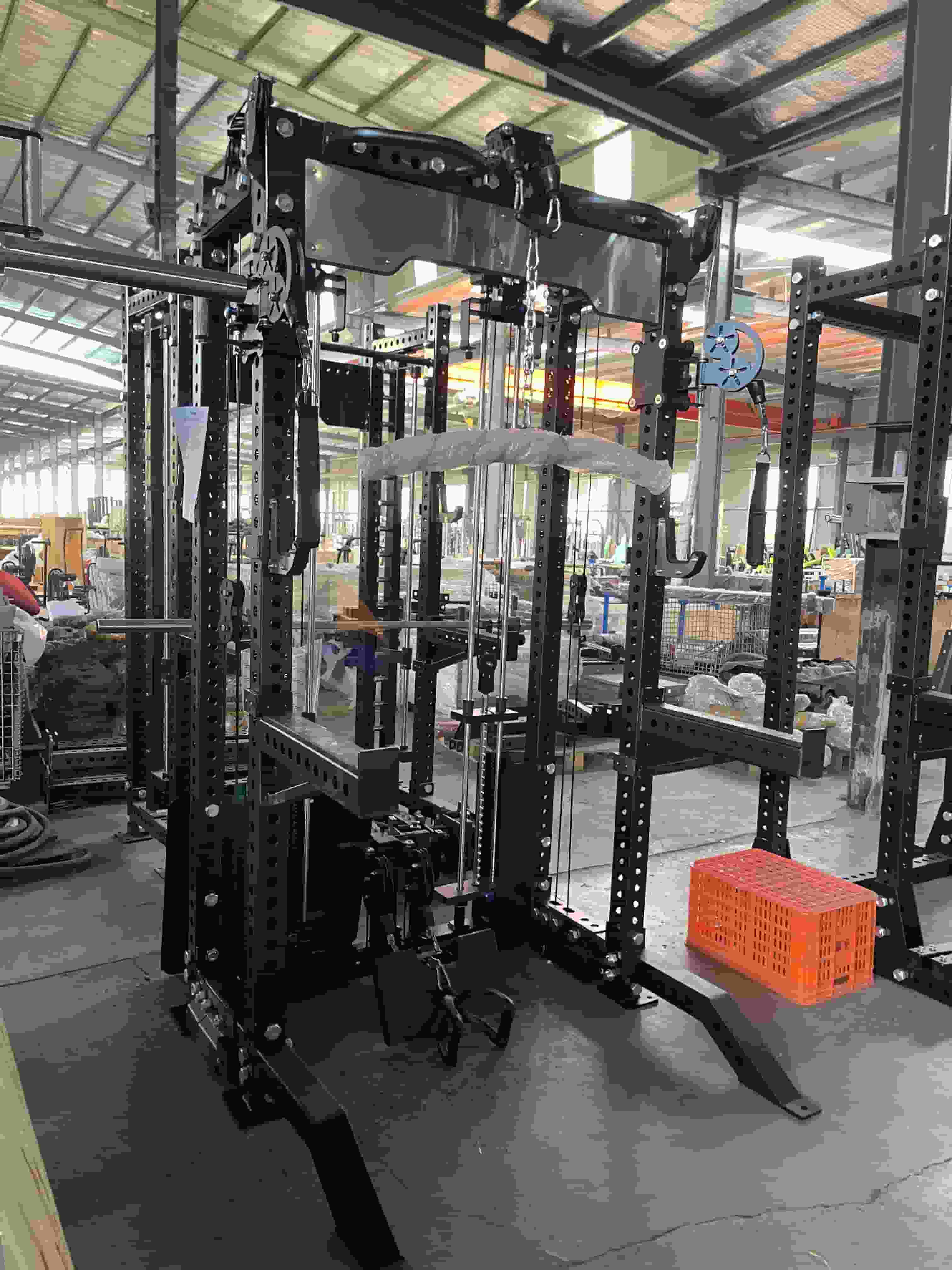 Комерцијален мултифункционален Power Rack